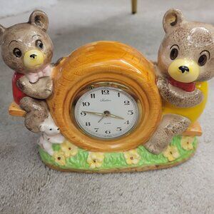 Vintage Ceramic Bear Mantle Table Clock Made In Japan